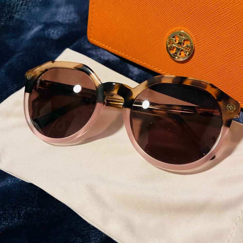 Tory Burch Sunglasses!